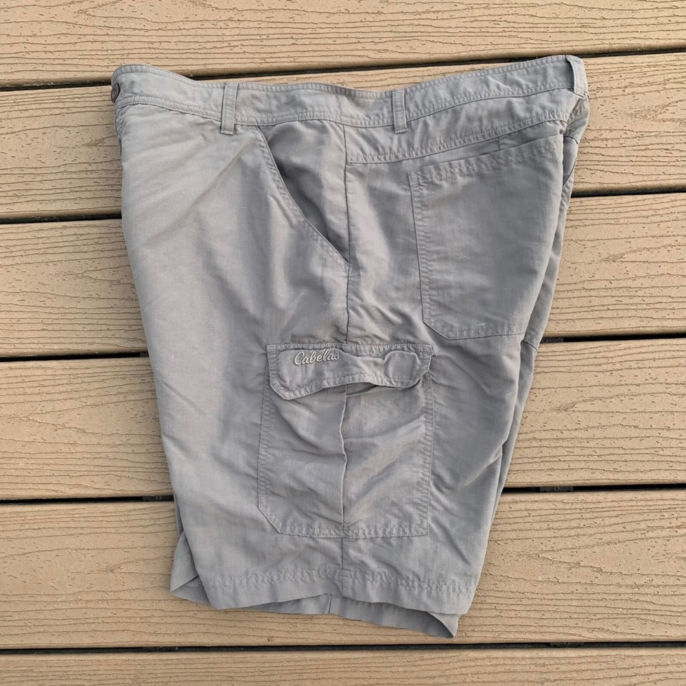 Cabela's Cargo Shorts Men's Size 40 Reg Gray Casual Zipper Side Pockets READ - Picture 3 of 9